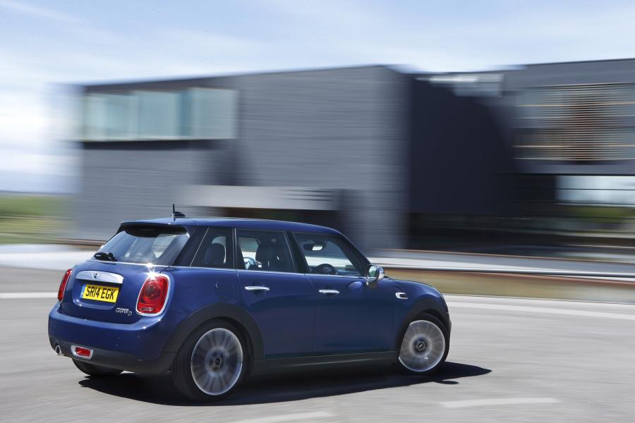  Mini Cooper D 5-Door 2014 года  (UK) (фото 53 из 68)